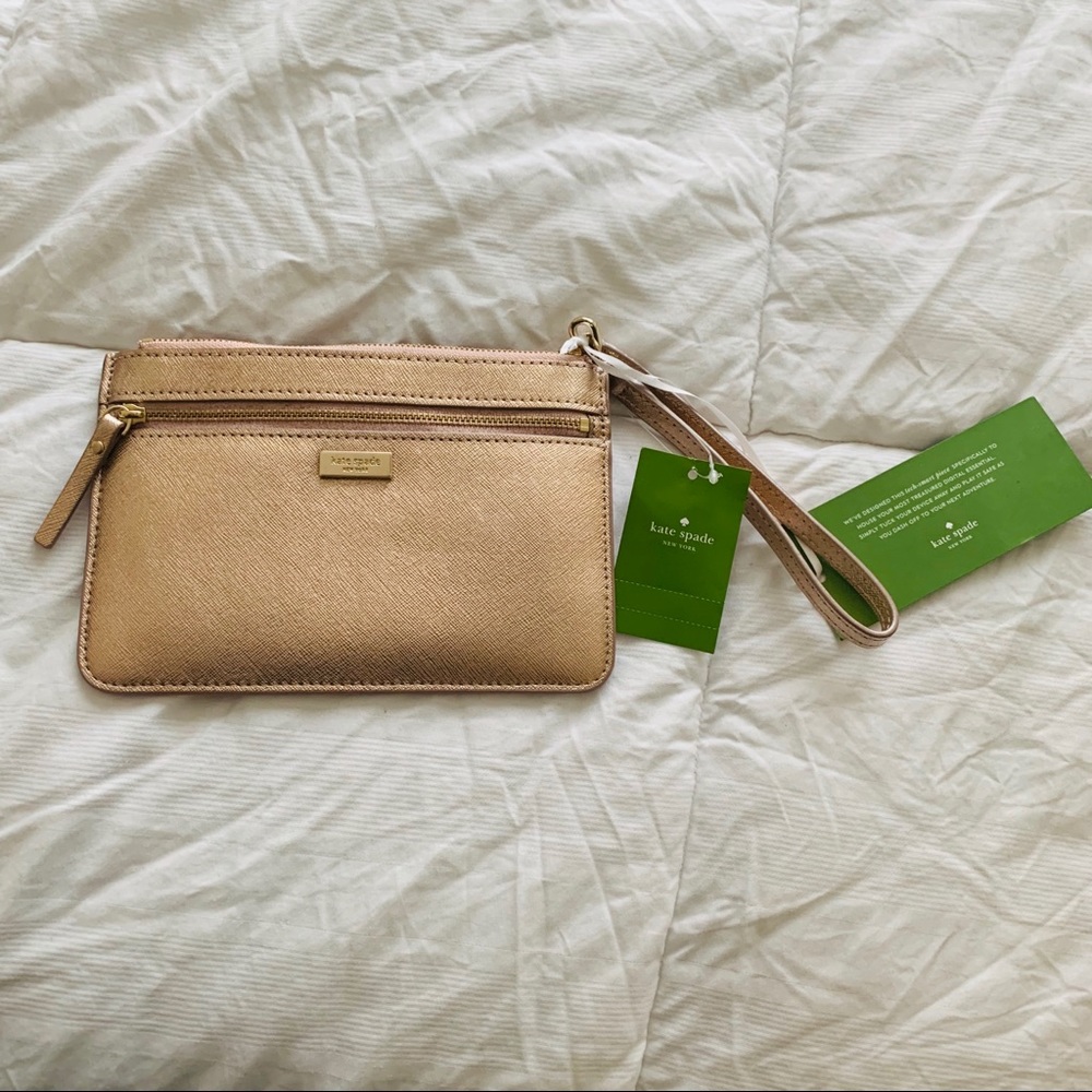 ❌SOLD❌ Kate Spade Rose Gold Wristlet/Clutch ❌SOLD❌